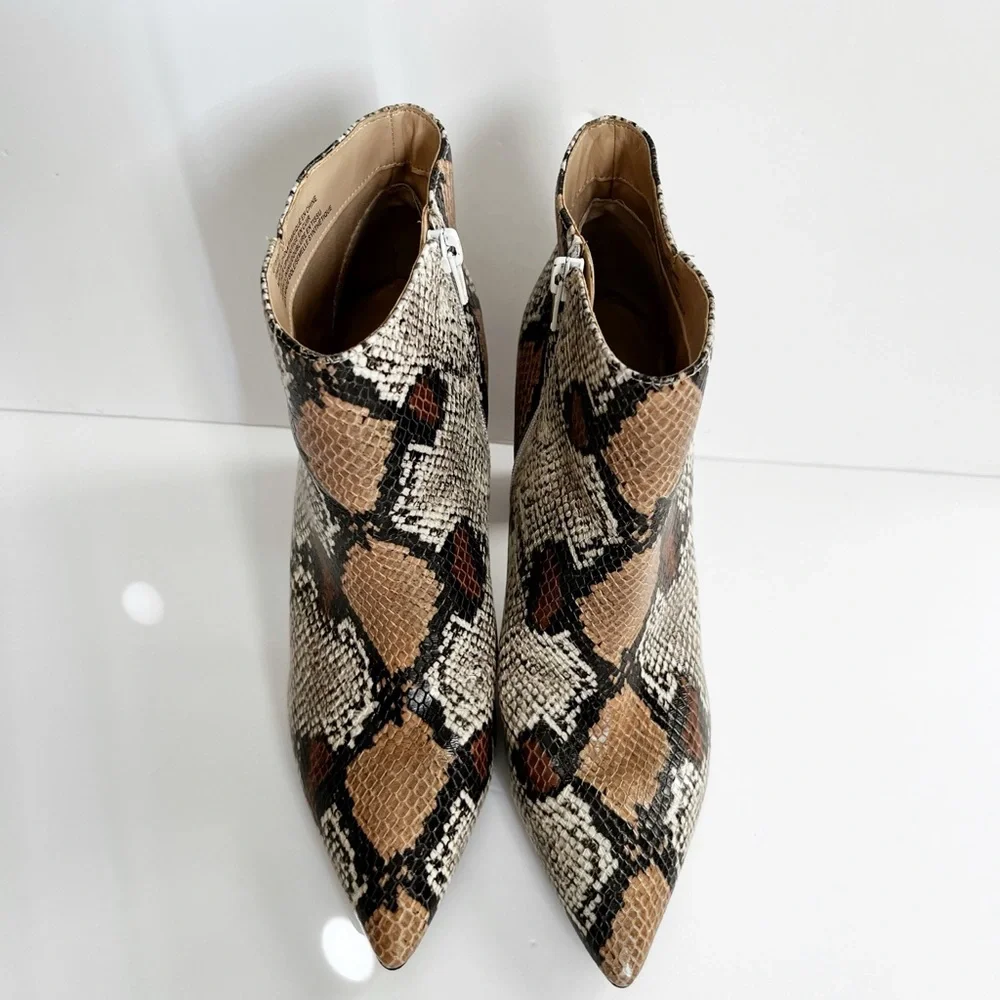 Saks Fifth Avenue Snakeskin Ankle Boots Size 10